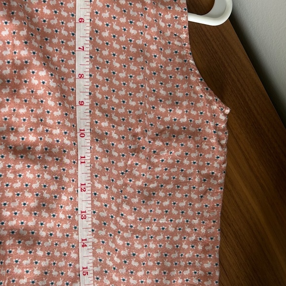 XS/S Sleeveless Peach Rabbit Motif Shirt - Picture 6 of 6